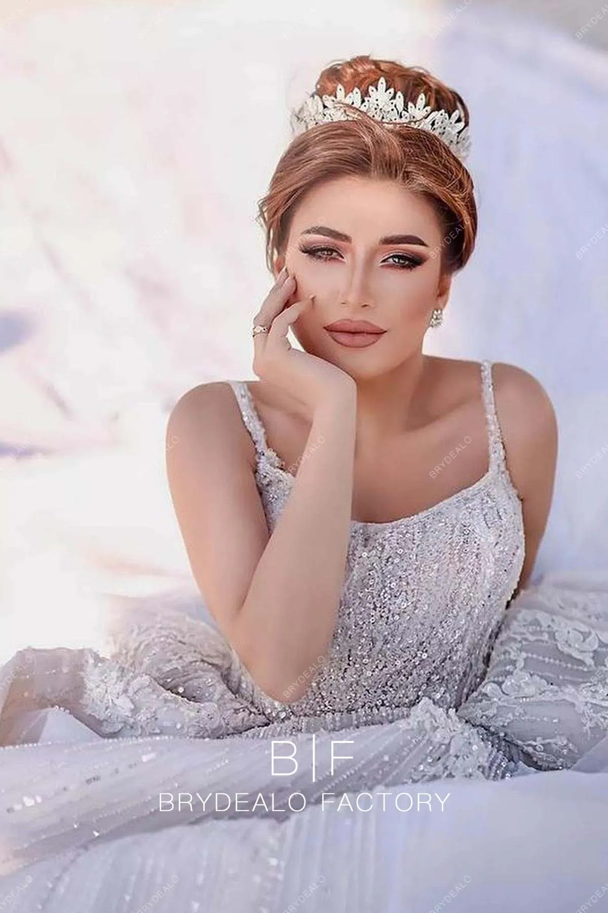 Luxury Ball Gown Sparkly Designer Lace Couture Beach Wedding Dress